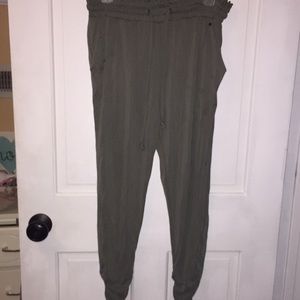 American eagle stretchy loose lazy pants